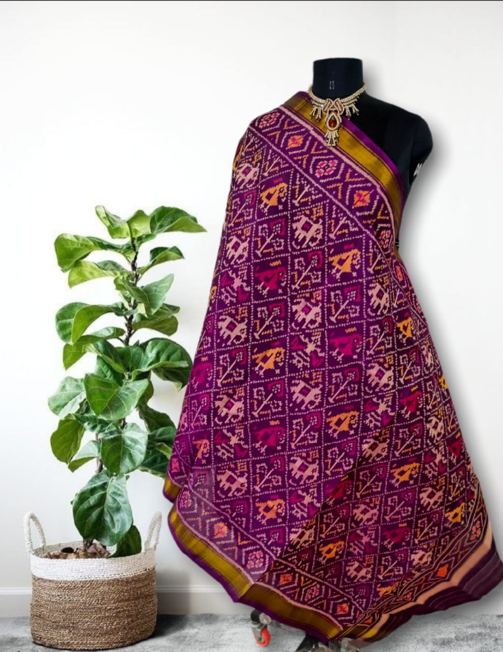 Patola dupatta - Saffronfashionindia