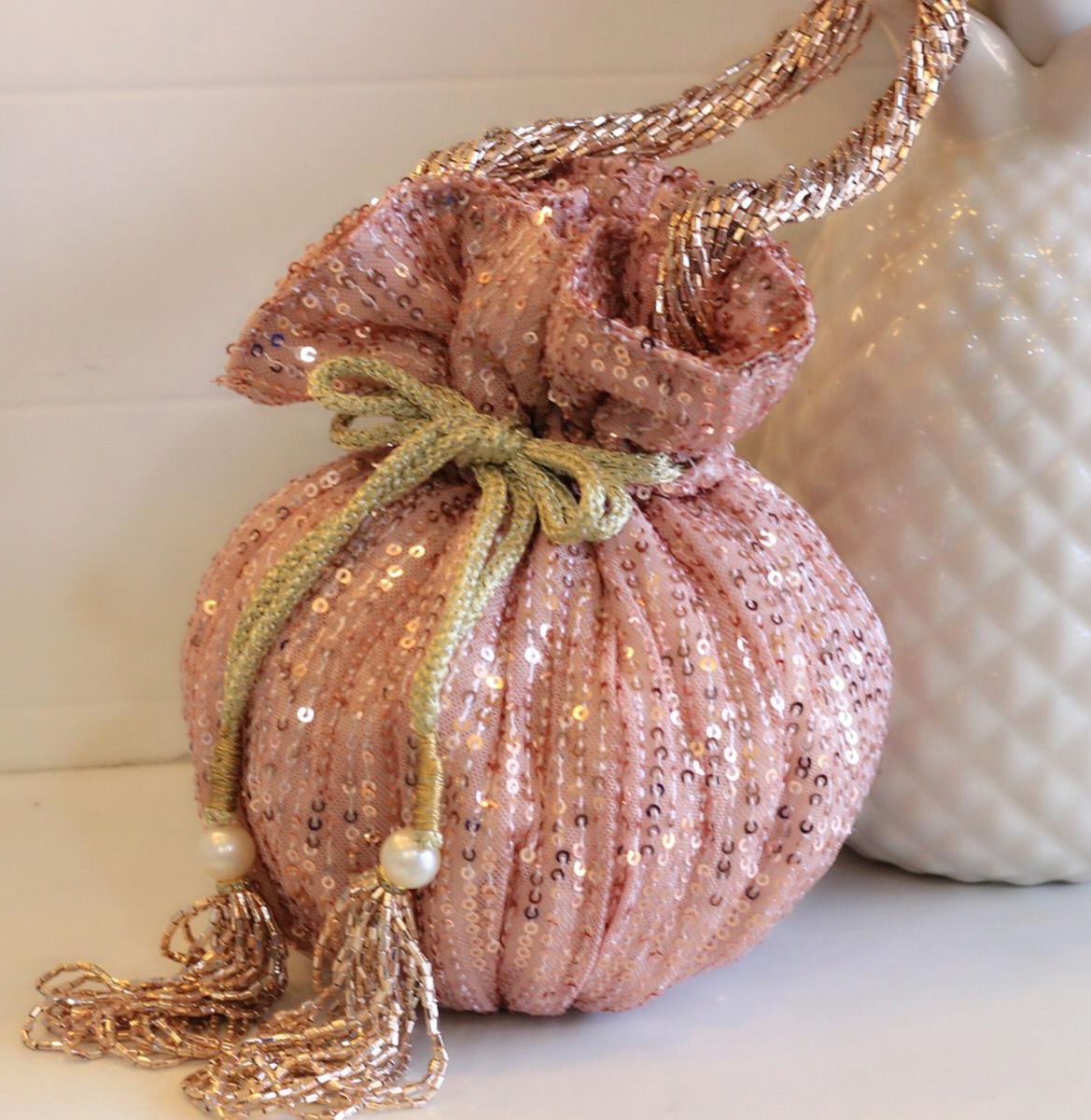 Vanerà sequins potli - Saffronfashionindia