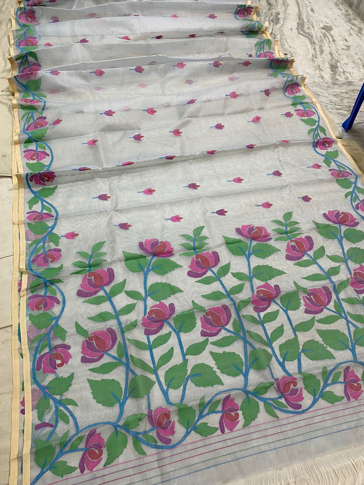 Nabina tantuj jamdani saree - Saffronfashionindia