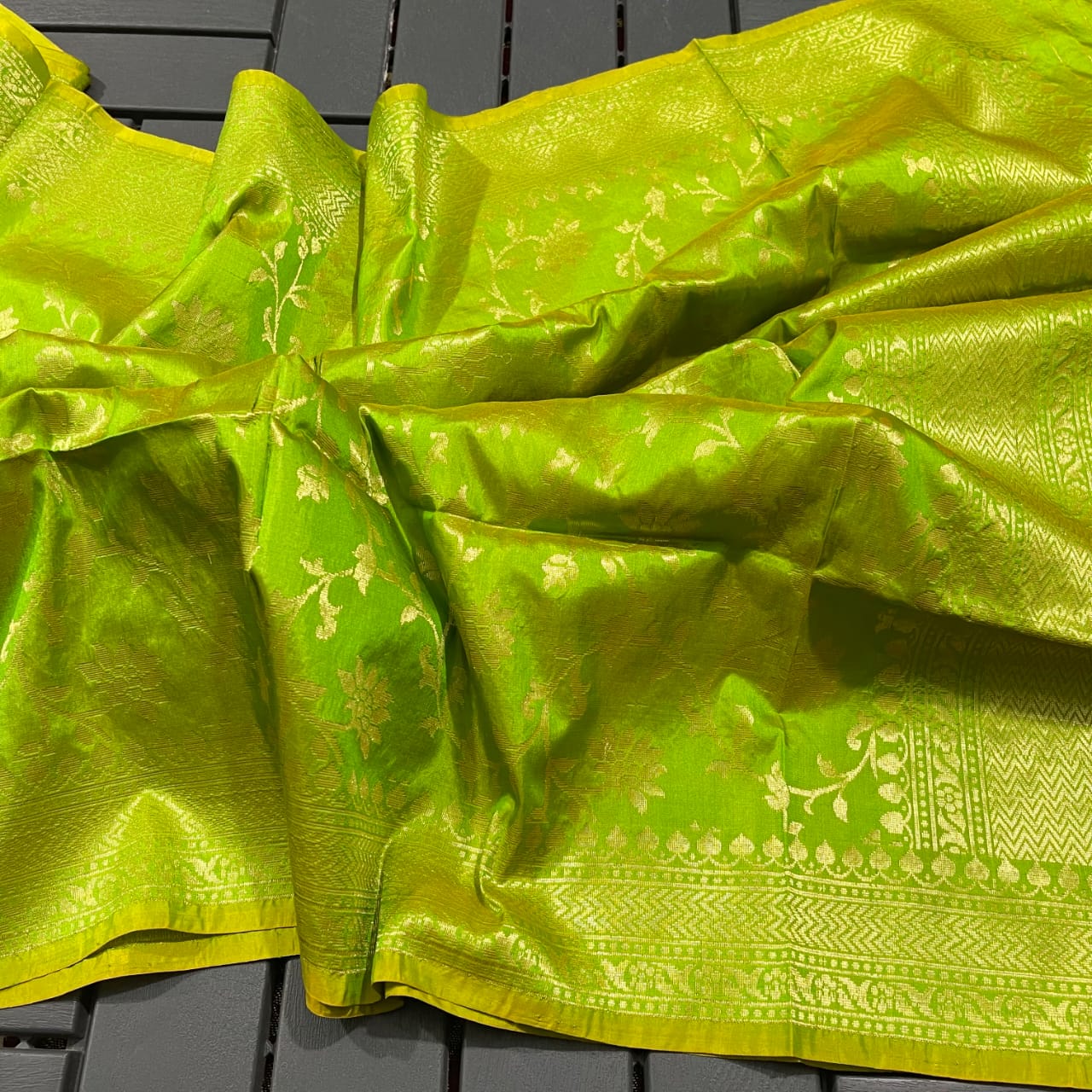 Banarsi antique zari dupatta - Saffronfashionindia