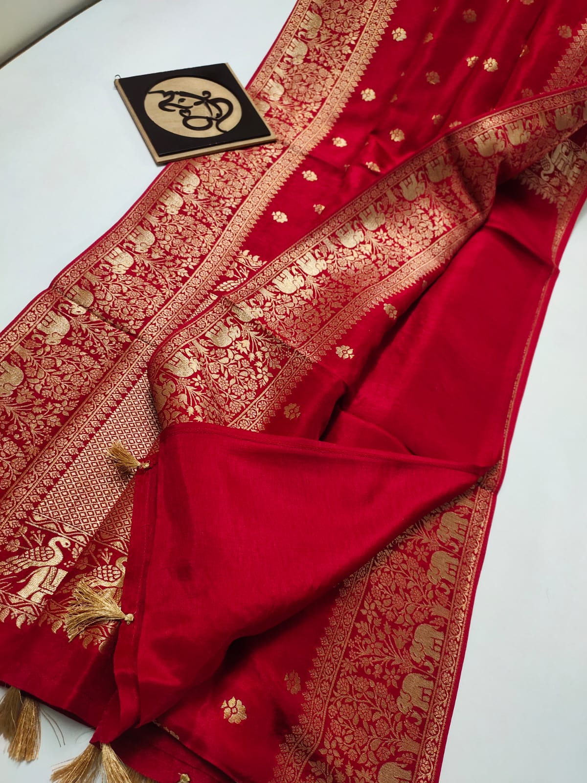 Gauri banarsi moonga saree - Saffronfashionindia