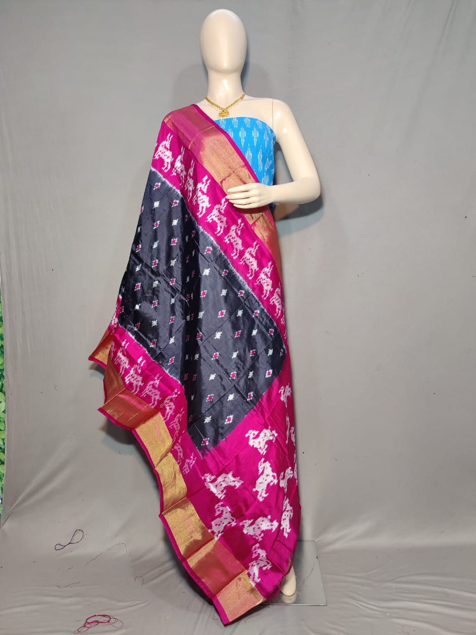 Weaved ikkath dupatta/silk dupatta - Saffronfashionindia