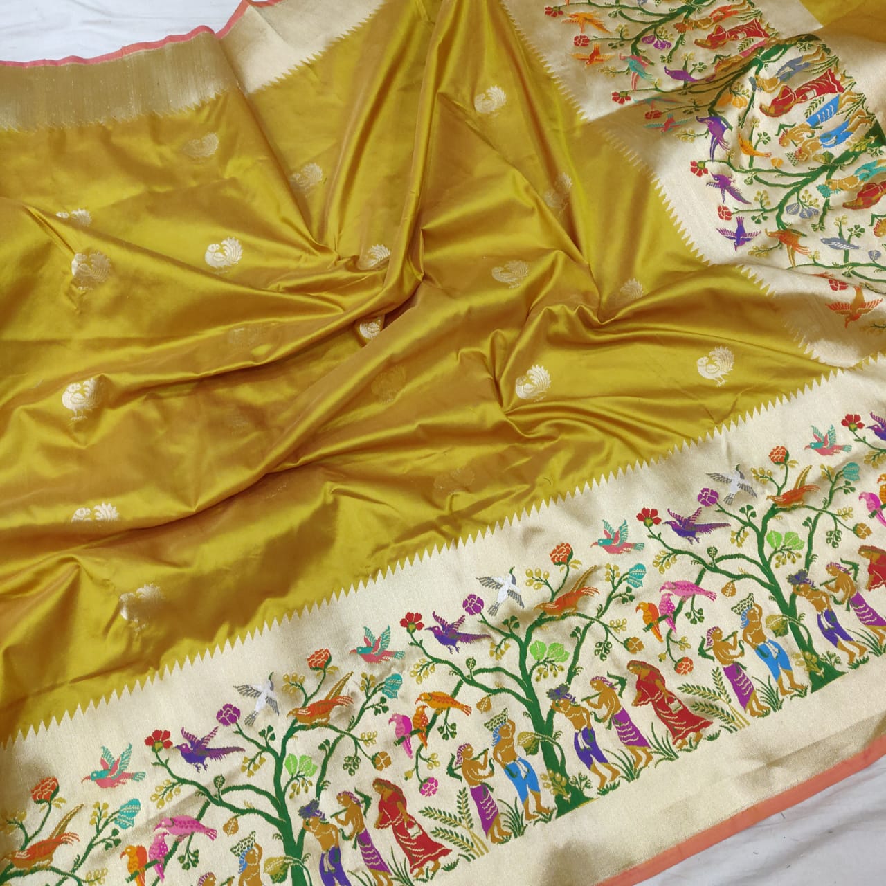 Meenakari banarsi exclusive saree - Saffronfashionindia