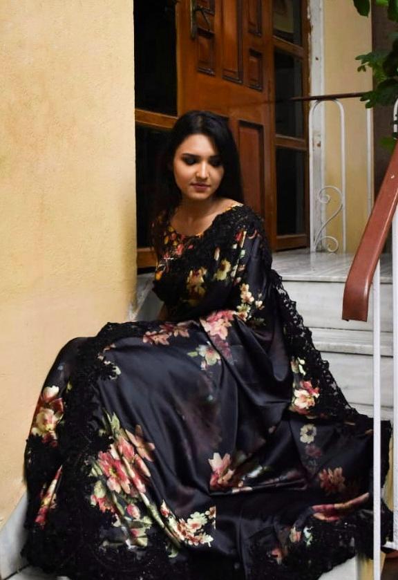 Floral laced saree - Saffronfashionindia