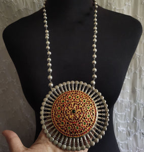 Rakodi pendant necklace
