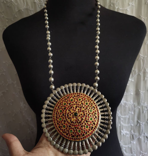 Rakodi pendant necklace