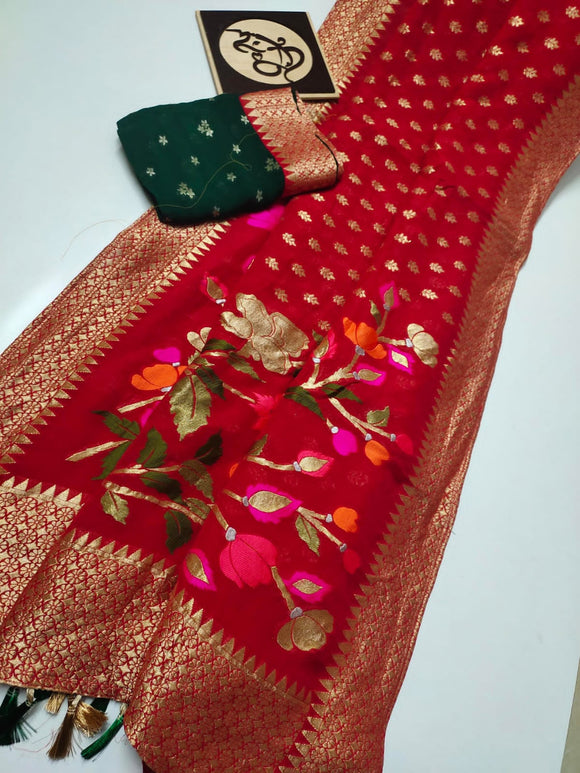 Gumnaami Meenakari gorgette saree
