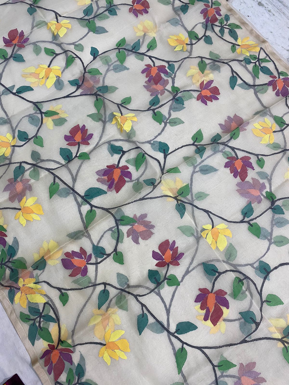 Dilbara handwoven tantuj saree - Saffronfashionindia