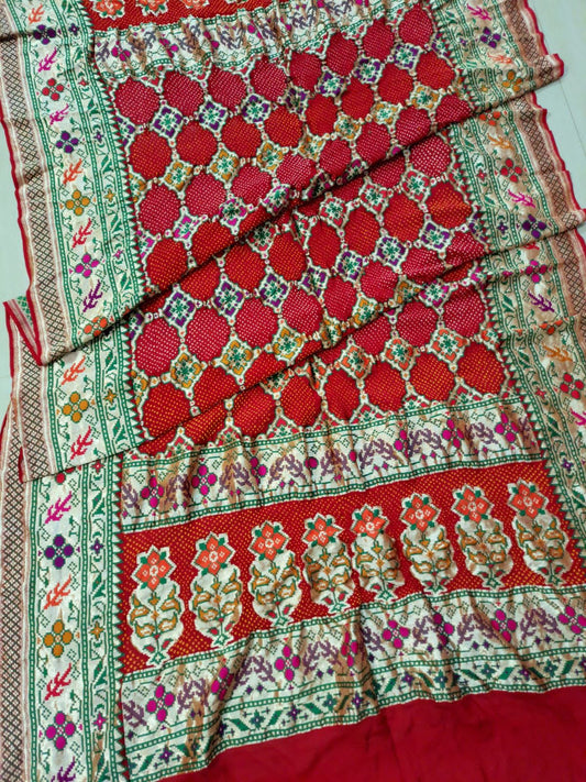 Gorgette banarsi dupatta /traditional dupatta - Saffronfashionindia