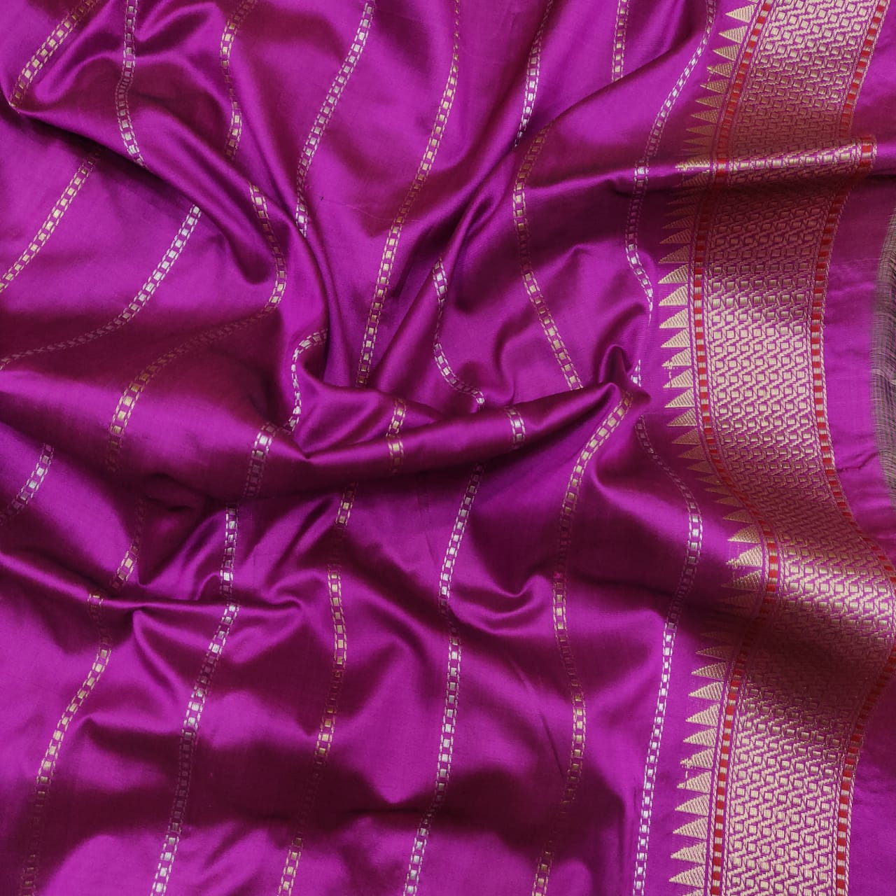 Onisha handwoven kora saree - Saffronfashionindia