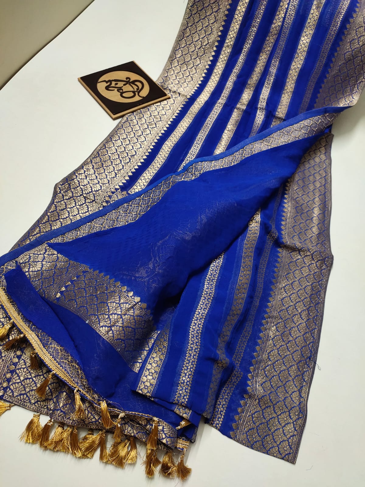 Penisha khaddi gorgette saree - Saffronfashionindia