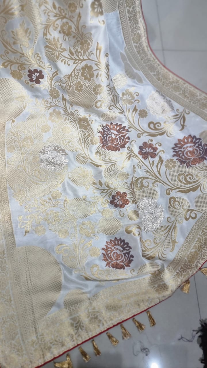 Ravina Munga saree/Munga silk saree/sari - Saffronfashionindia