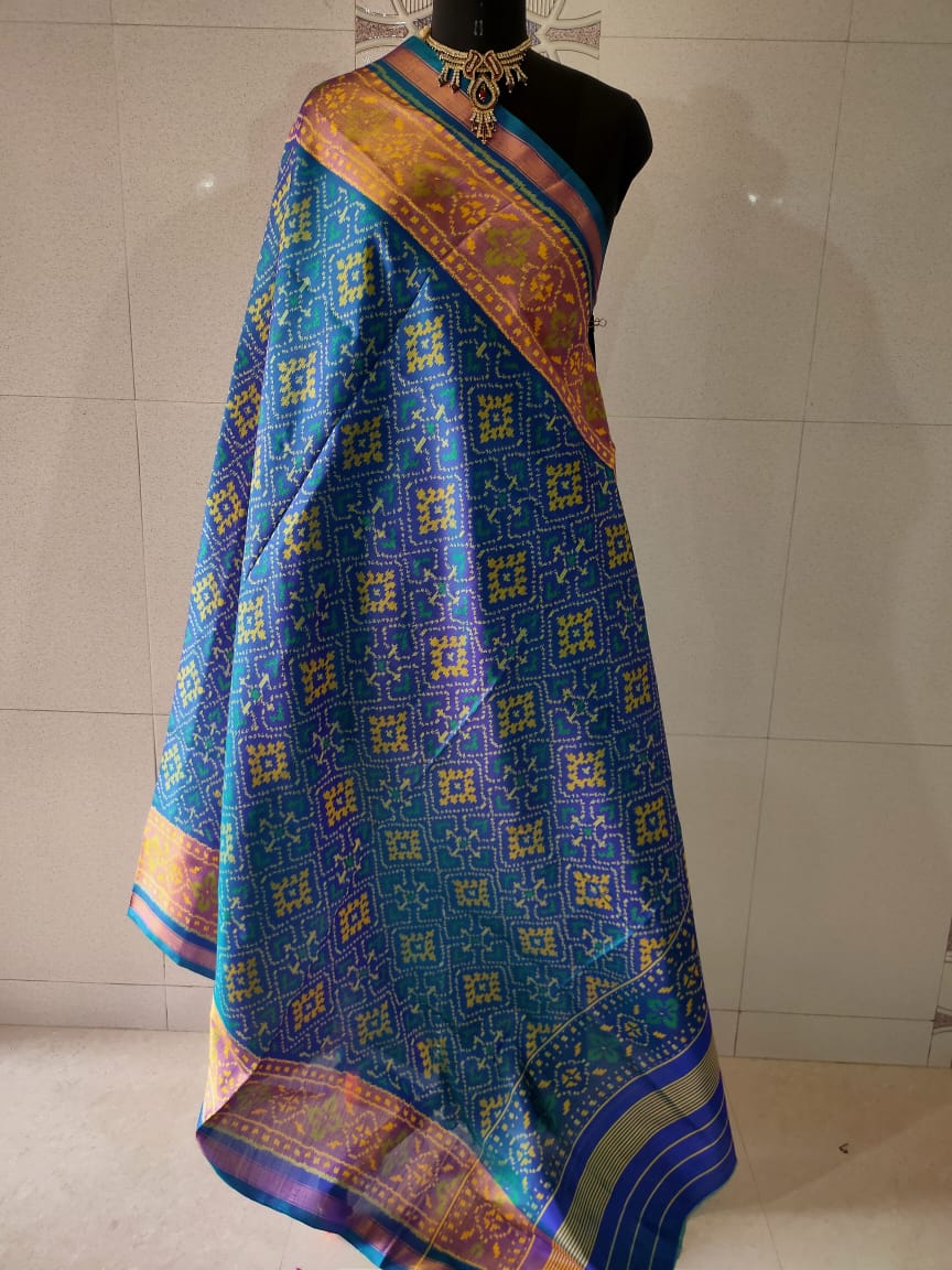 Vahia Patola dupatta - Saffronfashionindia