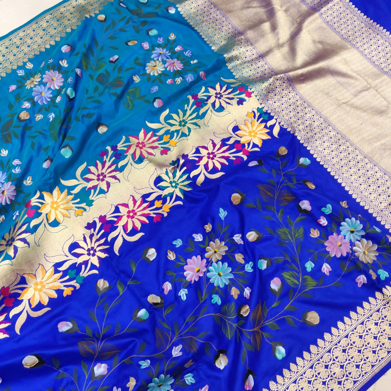 Kaniksha handwoven silk saree - Saffronfashionindia