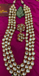 Linear Kundan necklace