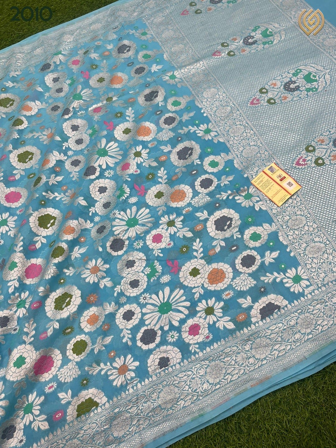 Oceanz tilfi Banarsi saree - Saffronfashionindia