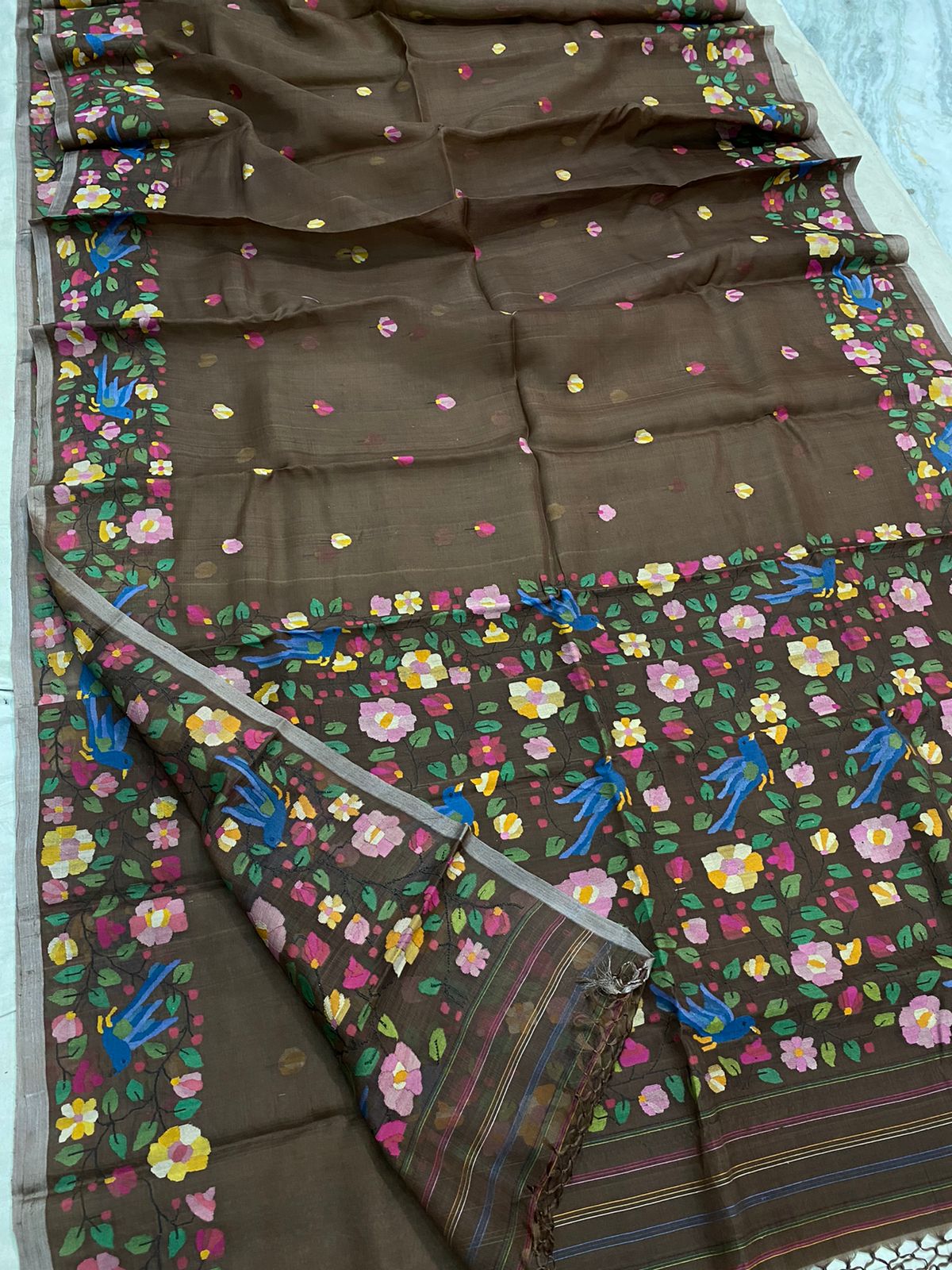 Boudi tantuj saree - Saffronfashionindia