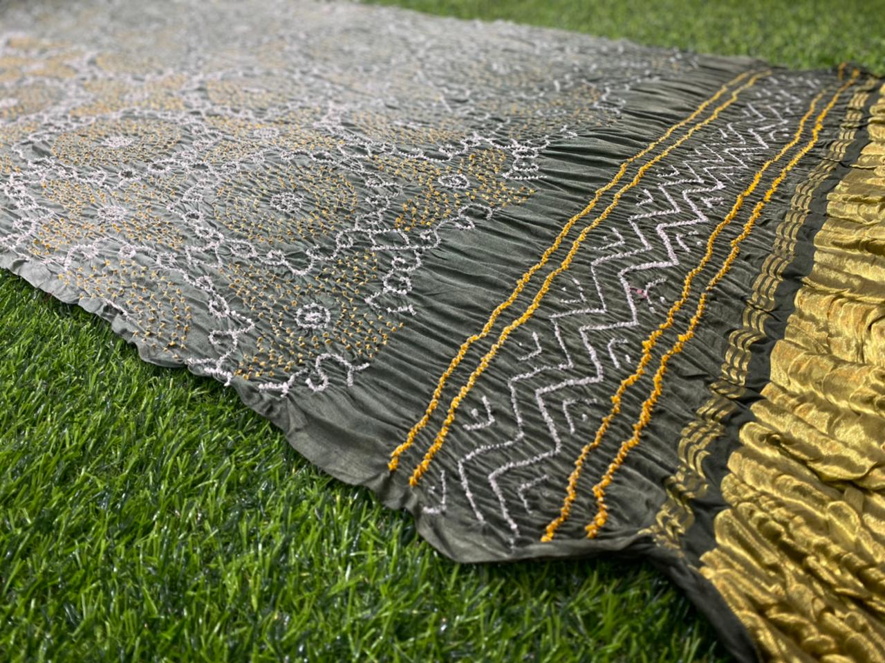 Gazing silk Bandhani dupatta - Saffronfashionindia