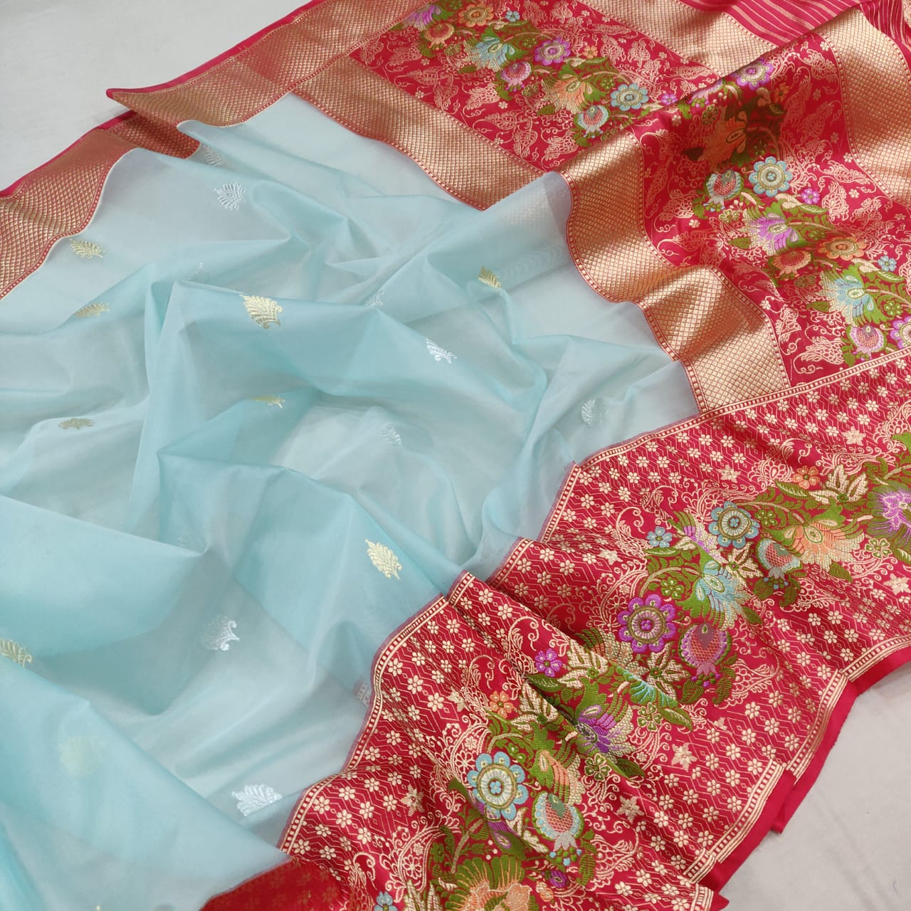 Nivara kora handwoven saree - Saffronfashionindia