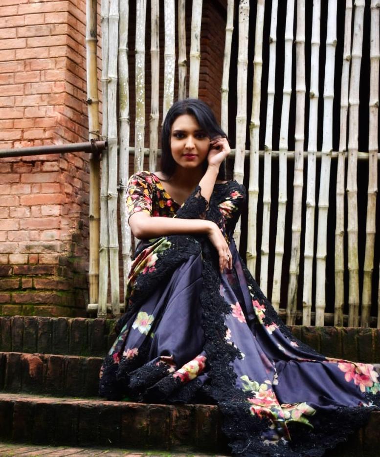 Floral laced saree - Saffronfashionindia