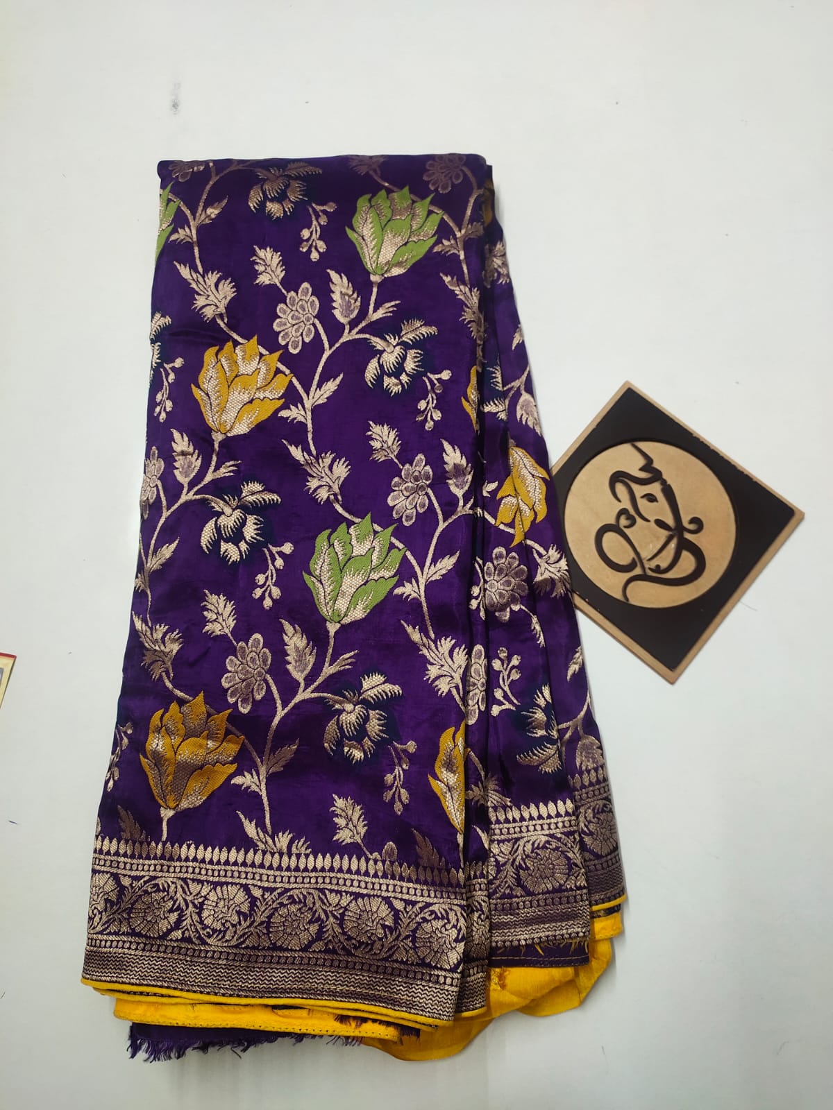Flowery moonga saree/banarsi saree/sari - Saffronfashionindia