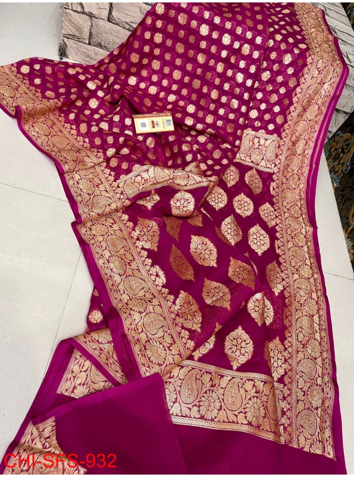 Dranu khaddi gorgette saree - Saffronfashionindia