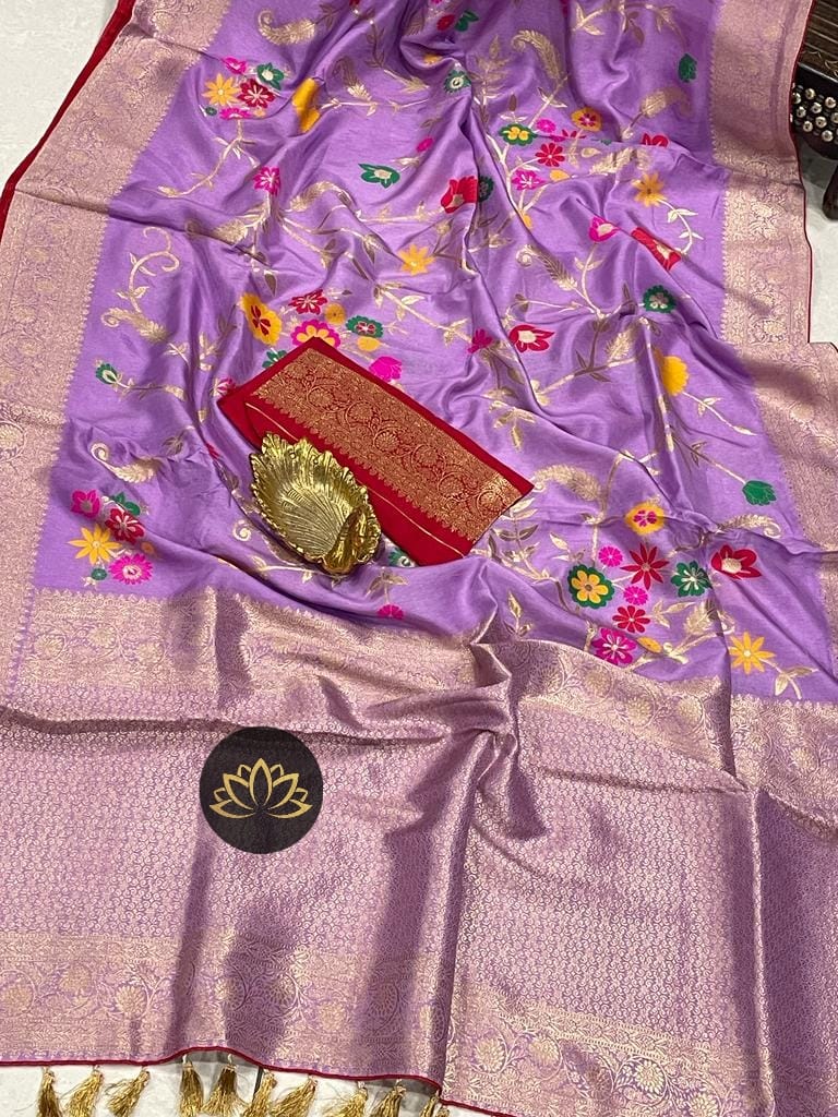 Hameshi moonga banarsi saree - Saffronfashionindia