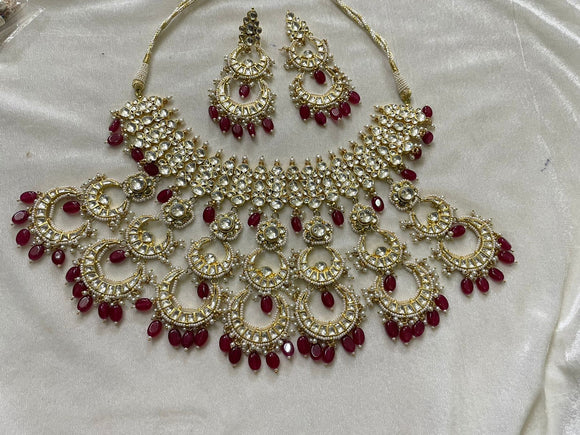 Demisha necklace set