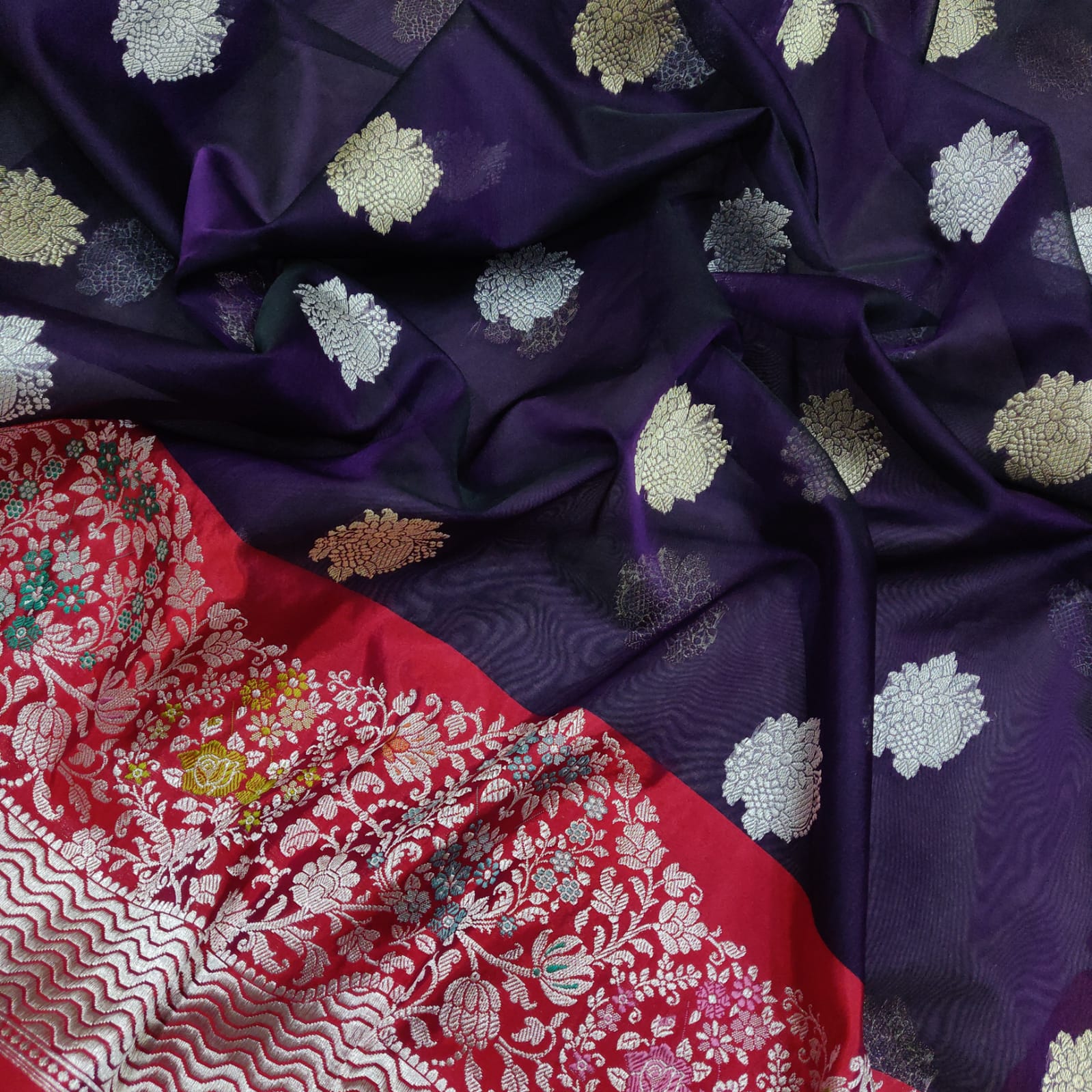 Shantana handwoven kadwa saree - Saffronfashionindia