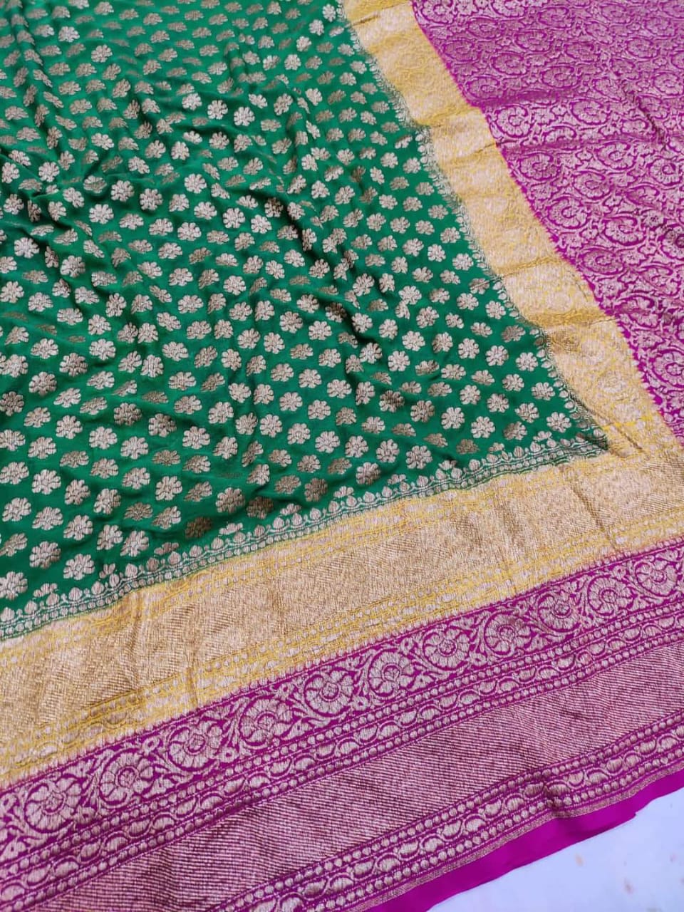 Hazima banarsi saree - Saffronfashionindia