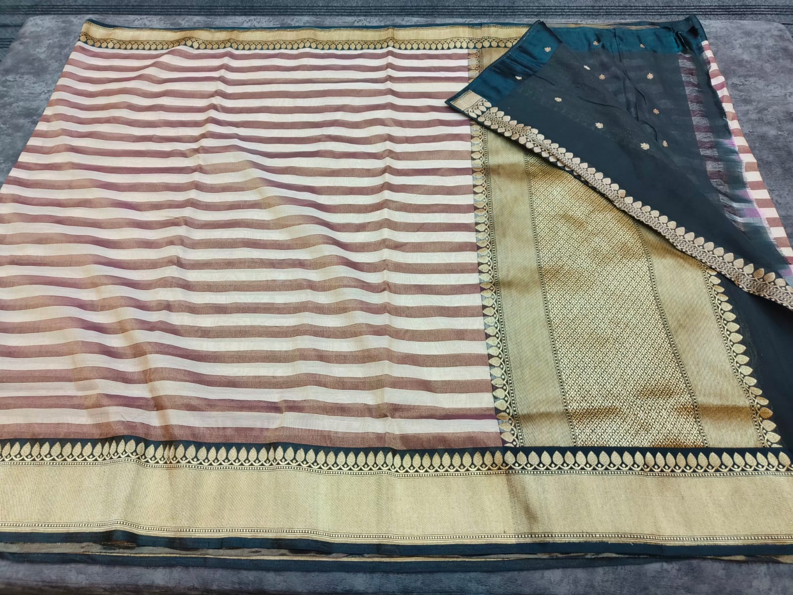 Tissue handloom Banarsi saree - Saffronfashionindia