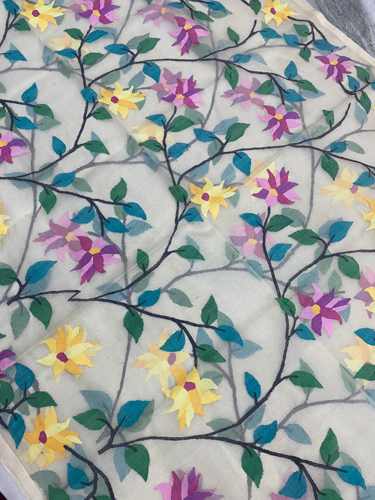 Lajo Indian handwoven jamdani saree - Saffronfashionindia