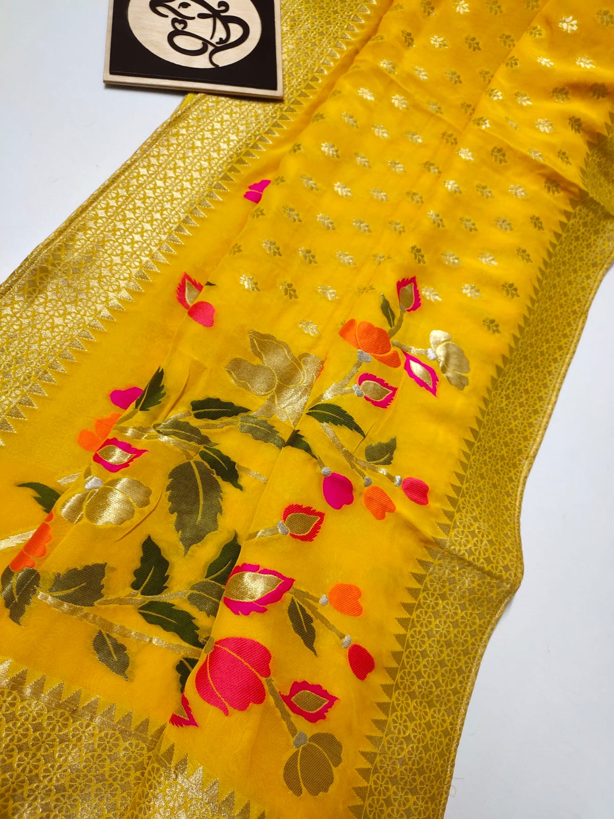 Gumnaami Meenakari gorgette saree - Saffronfashionindia