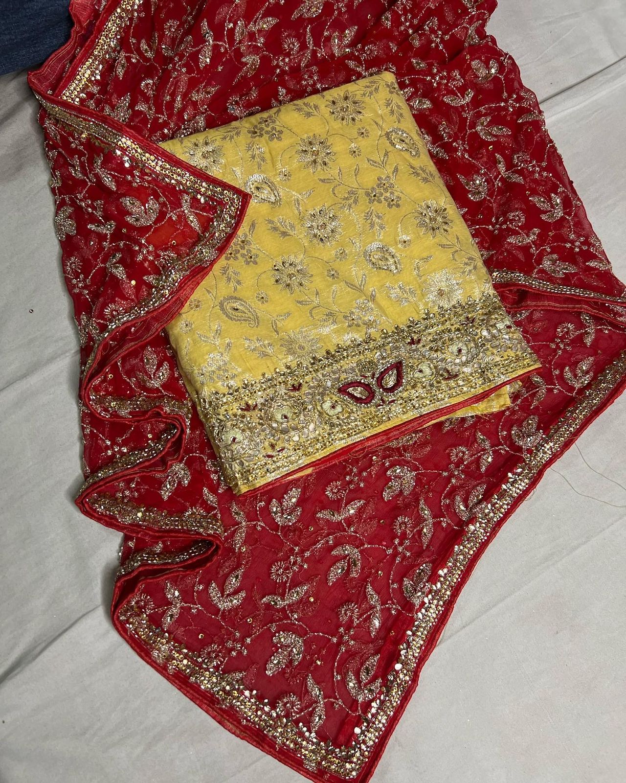 Banarsi suit wale - Saffronfashionindia