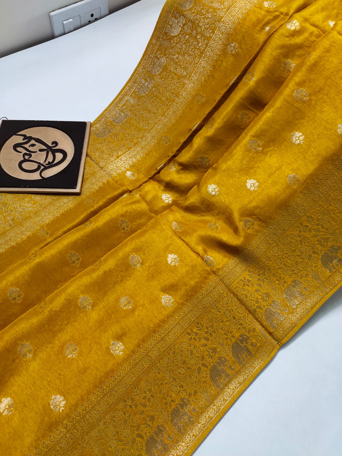 Gauri banarsi moonga saree - Saffronfashionindia