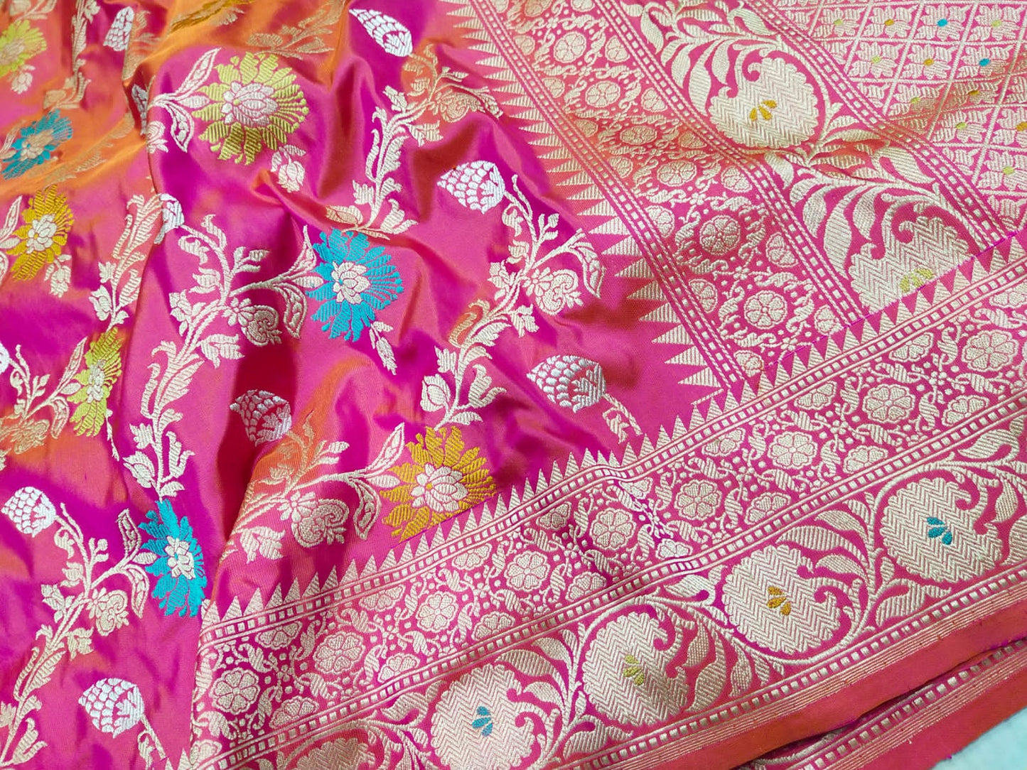 Gulabi jamawar Katan banarsi saree - Saffronfashionindia