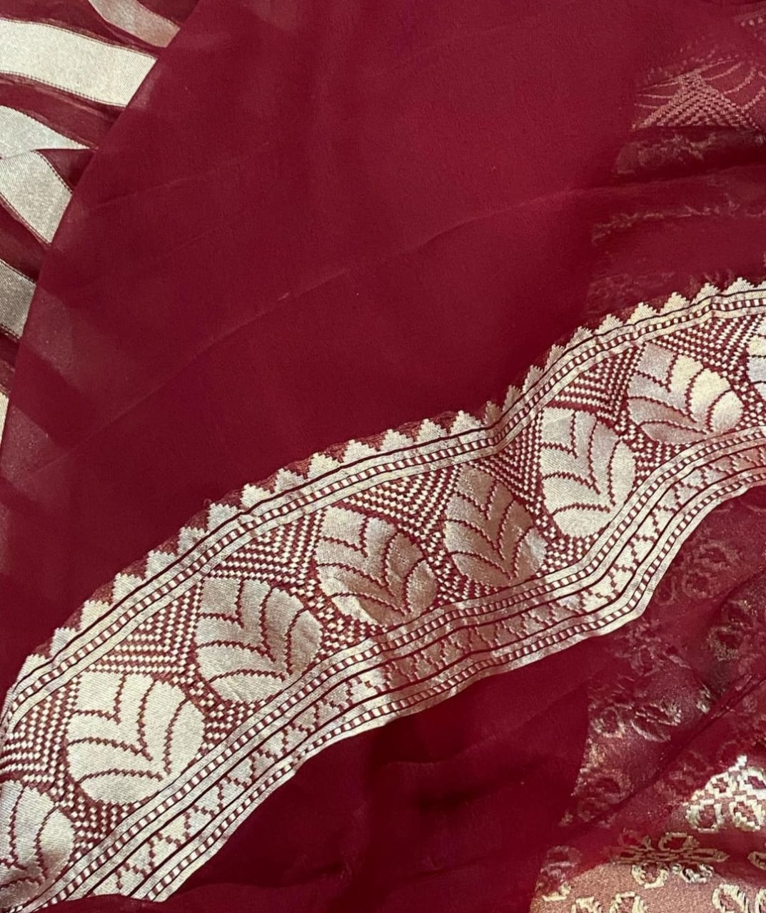 Beautiful striped gorgette saree - Saffronfashionindia