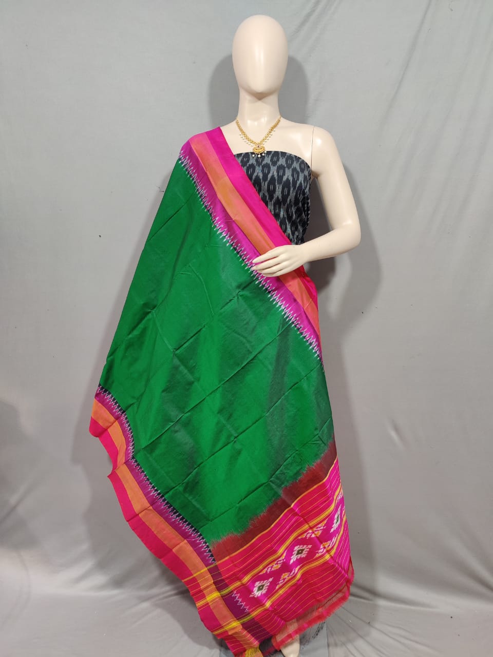 Weaved ikkath dupatta/silk dupatta - Saffronfashionindia