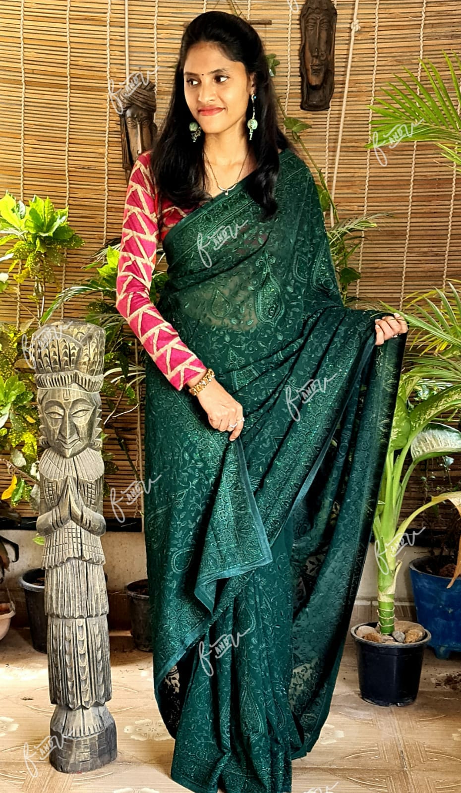 Cotton with Chikankari Weaving Saree online only on dvanza-dvz0003196