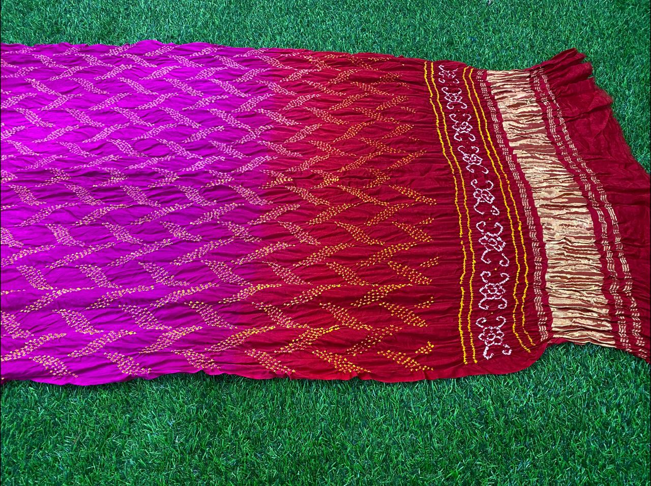 Gazing silk Bandhani dupatta - Saffronfashionindia