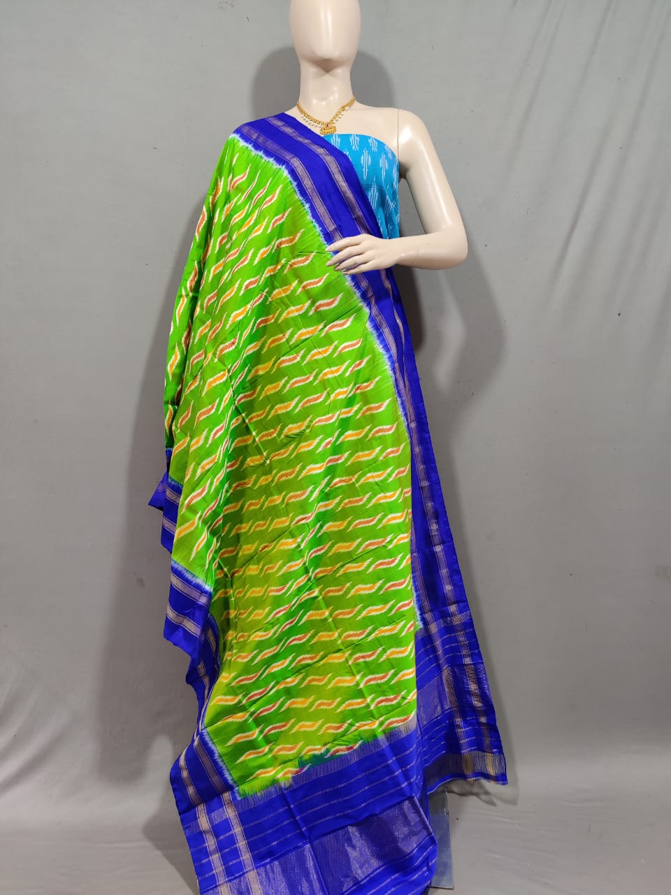 Weaved ikkath dupatta/silk dupatta - Saffronfashionindia