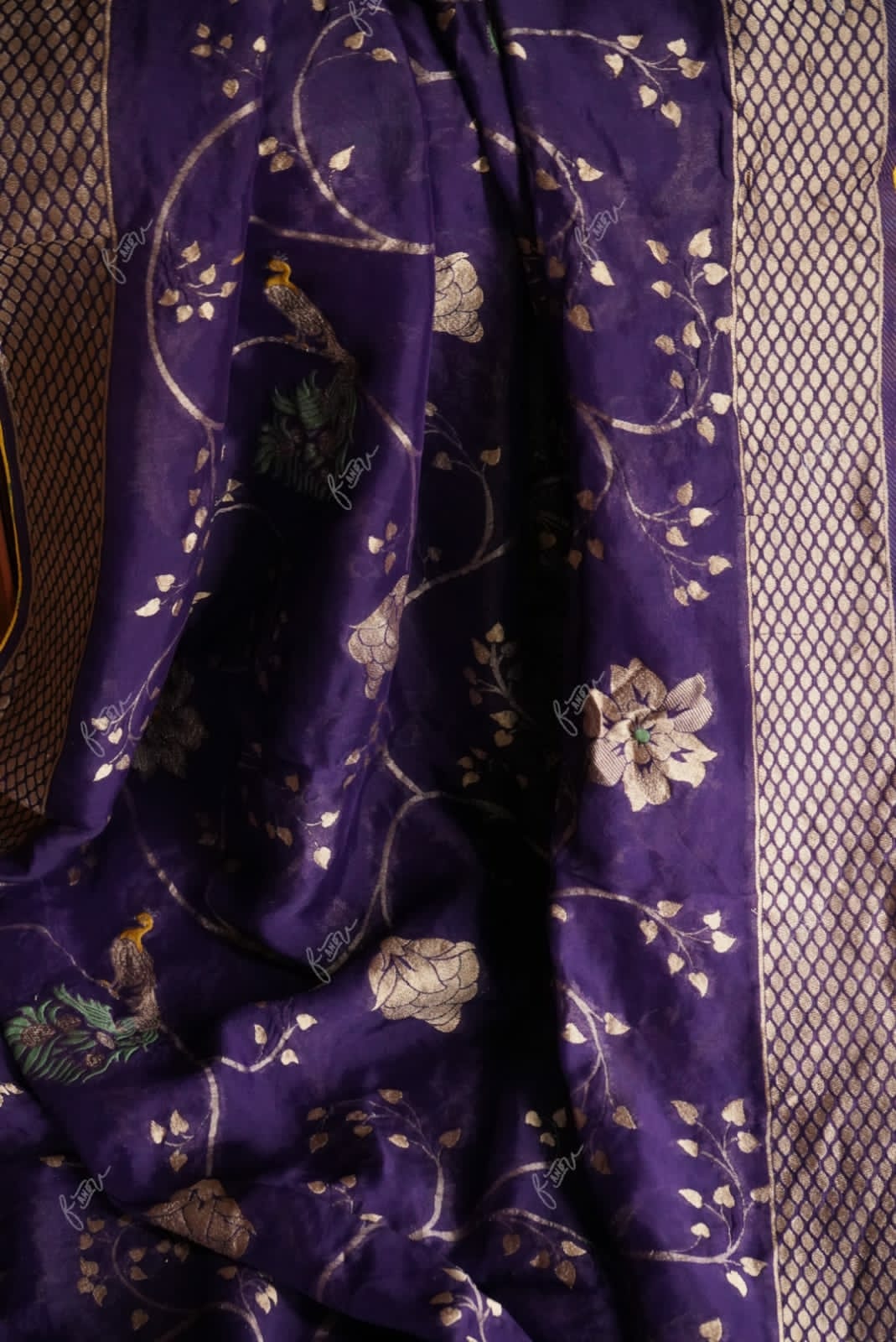 Women handloom saree - Saffronfashionindia