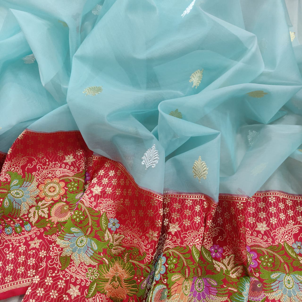 Nivara kora handwoven saree - Saffronfashionindia