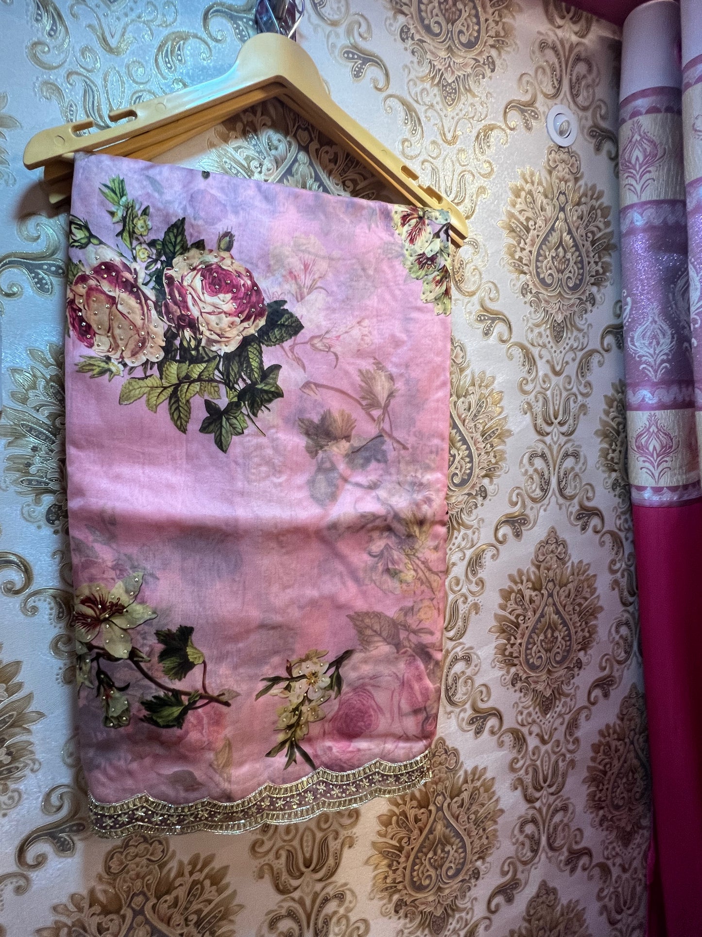 Pink lovely floral saree - Saffronfashionindia