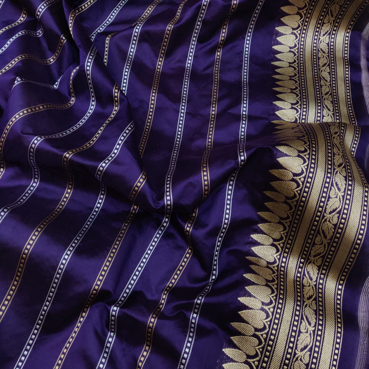 Gulmarg handwoven kora saree - Saffronfashionindia